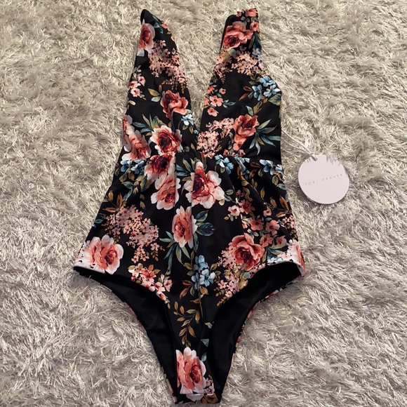 Tori Praver Andie One Piece Swimsuit NWT - Picture 4 of 8